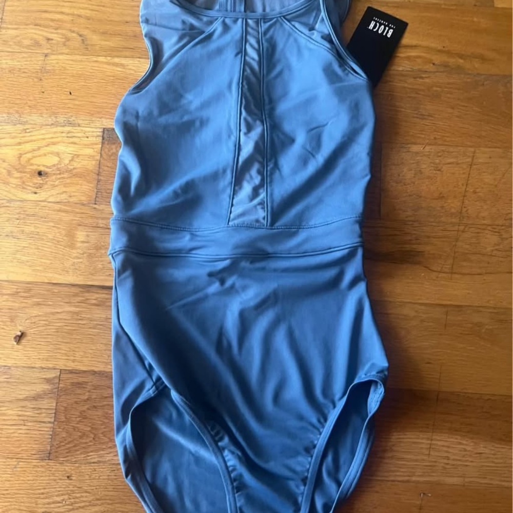 NWT Bloch Granite Leo size Adult P